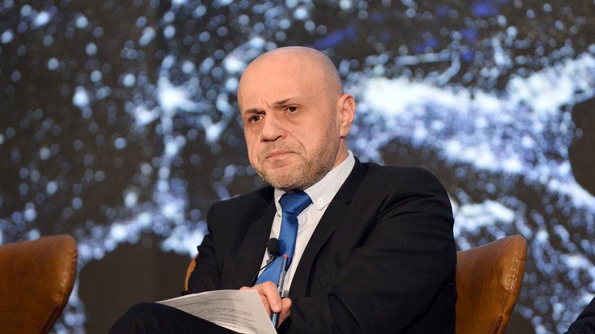 Резервът за квалифицирани кадри за бизнеса е в съкращенията на администрацията, показа изследване