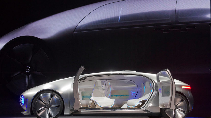 Автомобилната 2018 г. ще бъде белязана от рекордни продажби, електромобили и автономни коли