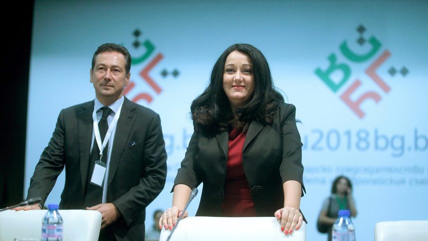 Преводачът на сайта на председателството не бил за превод на литературни изрази и слогани