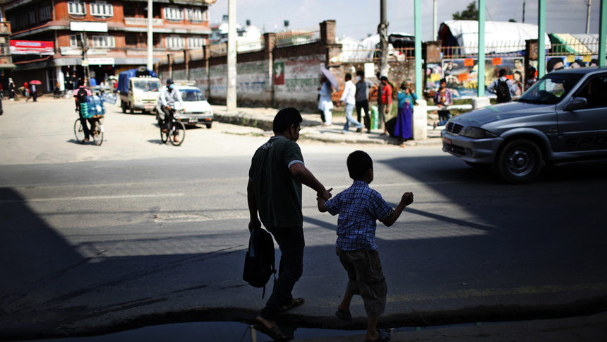 Непал забранява старите автомобили заради мръсния въздух