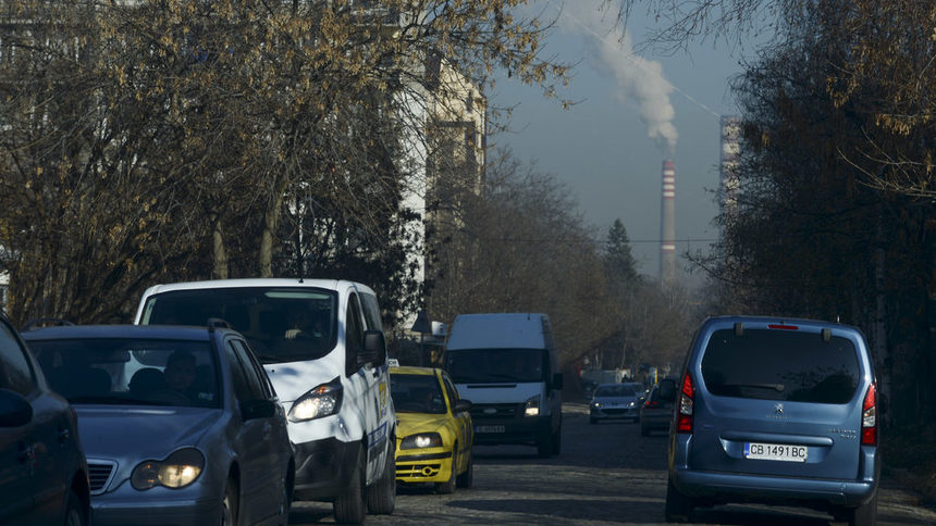 Мерките на общината срещу мръсния въздух са логични, но недостатъчни, смята пулмолог