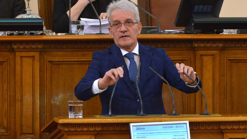 Парламентарната комисията за ЧЕЗ е създадена да отвлича вниманието, смята Рамадан Аталай