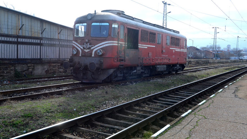 БДЖ удължи срока на критикувана поръчка за ремонт на локомотиви