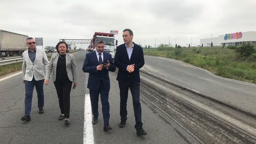 Държавата инвестира 100 млн. лв. в пътища в Бургас и региона