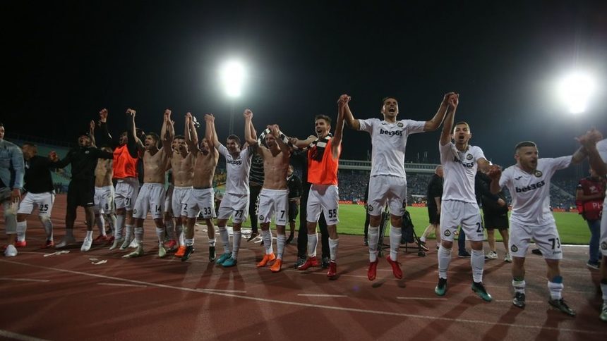 "Славия" триумфира с купата след дузпи и донесе нов кошмар за "Левски"