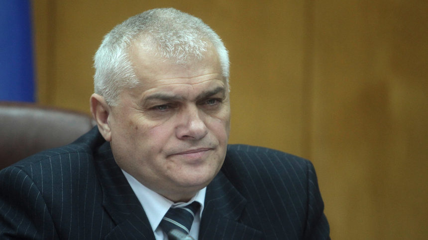 Администрацията в МВР е 7887 души, обяви Валентин Радев