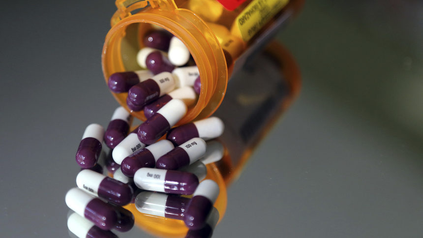 Парламентът задвижи мерките за спиране на износа на лекарства