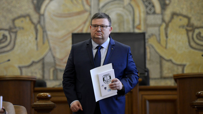Цацаров нареди разследване на инцидента с бащата на президента Радев