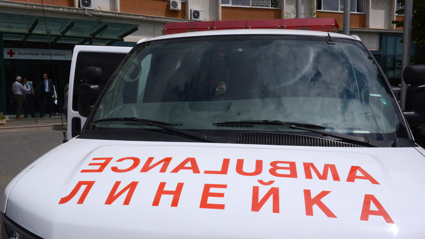 Мъж е убит при сбиване в Дупница