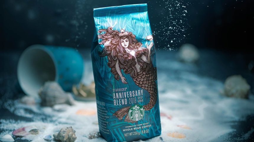 Десет години Starbucks® в България – десет знакови снимки