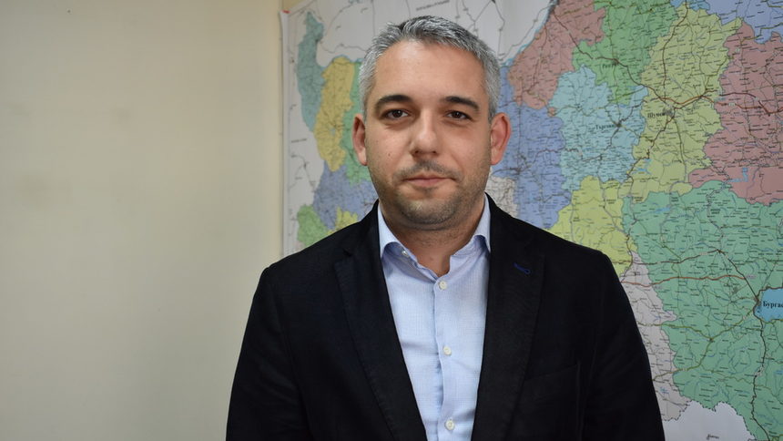 Антон Антонов