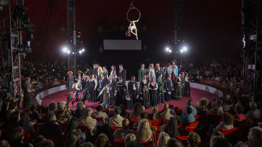 С "Палячи" – опера в цирка - Калуди Калудов отбелязва 40 години на сцена