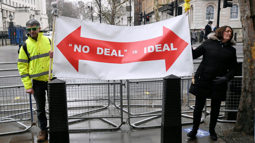 Брюксел се страхува от нас, смятат привърженици на Брекзит без сделка