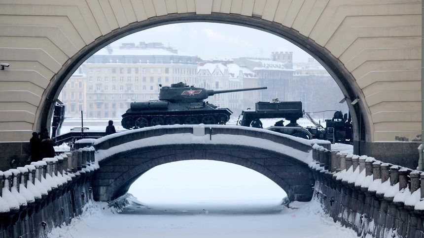 Над половината руснаци все още очакват война с друга страна