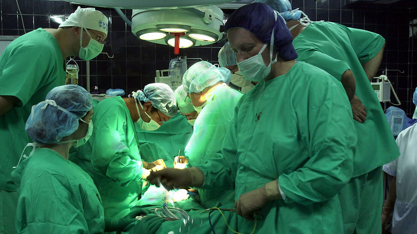 Български лекари ще се обучават във Виена как се правят белодробни трансплантации