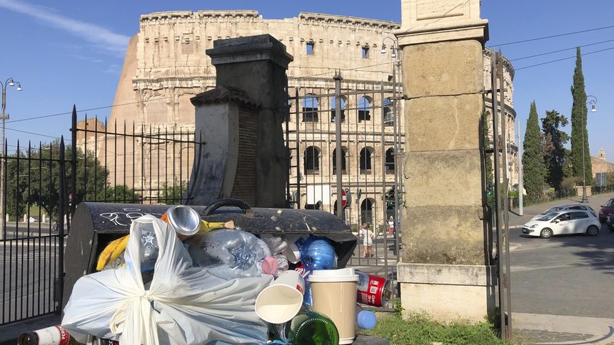Жителите на Рим са призовани да не изхвърлят боклук днес