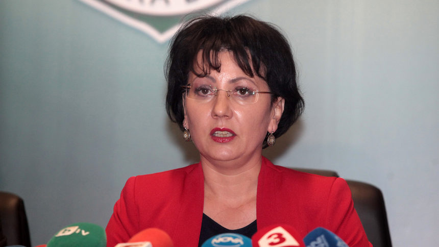 Прокурор Румяна Арнаудова обясни, че има данни за свръхзадлъжняване на болницата заради презапасяването с лекарства