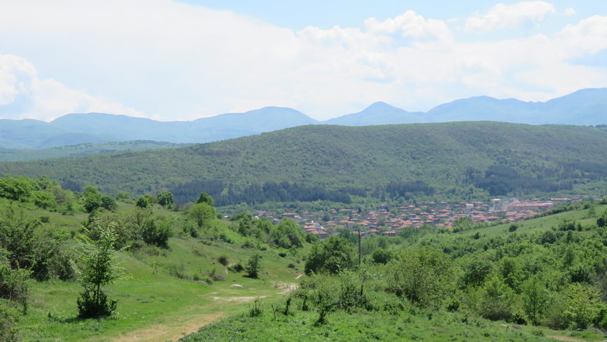 Изглед от защитена зона "Бесапарски ридове"