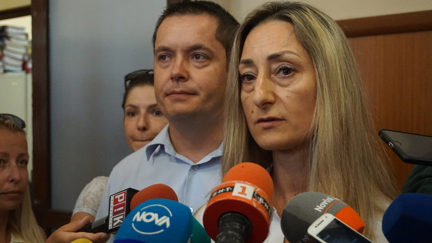 Наблюдаващите прокурори Евгения Станкова и Калин Близнаков