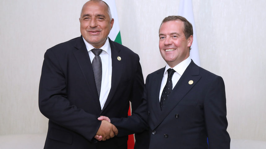 На среща с Медведев Борисов пак поиска Черно море да е за платноходи, фериботи и газопроводи