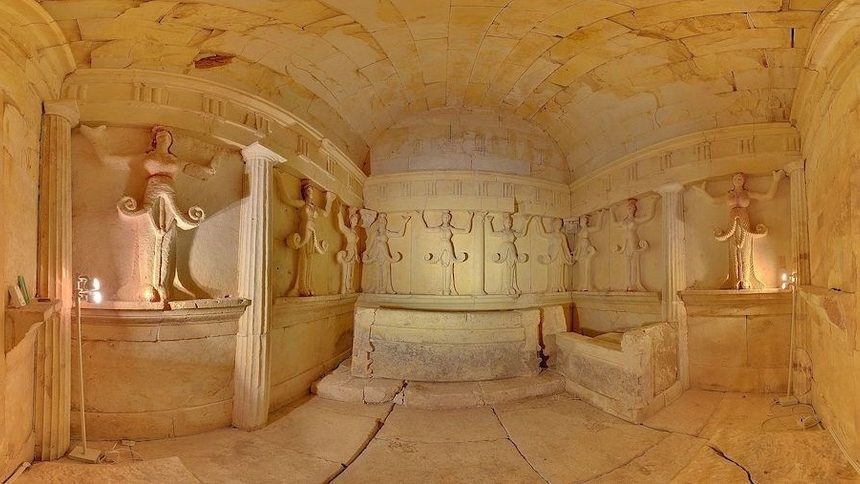 Няма нищо подобно на нея в радиус от стотици километри.