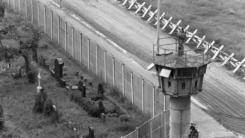"Строго секретно" - тайните протоколи на "Щази" от 1989 г.