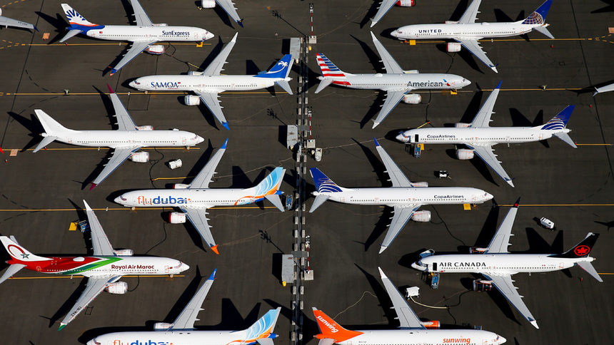 "Боинг" са обвинени в криене на информация за проблеми на модела 737 Макс
