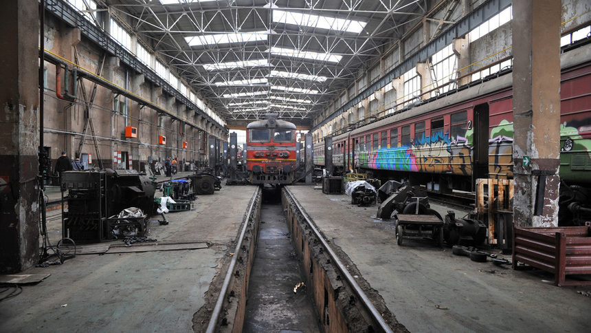 Остарелите локомотиви често вадят от строя влаковете на БДЖ.