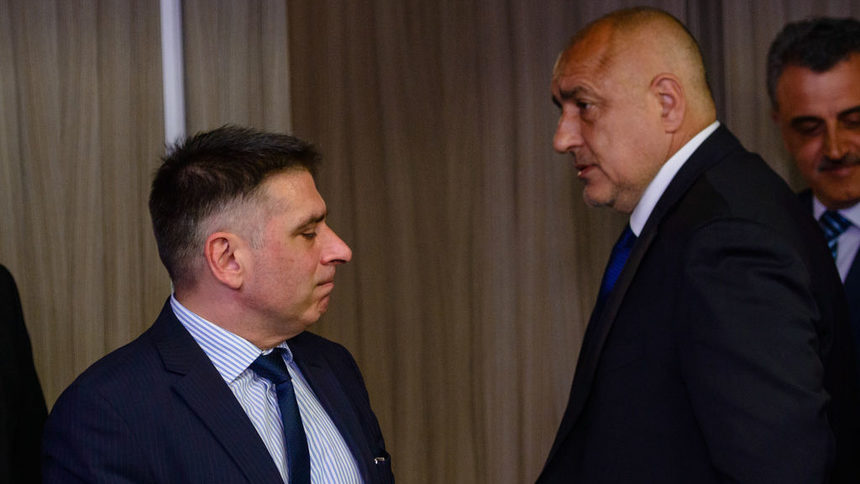 Борисов и Кирилов премълчаха острата резолюция на Комитета на министрите, приета по отношение на България, успоредно с препоръките на Венецианската комисия.
