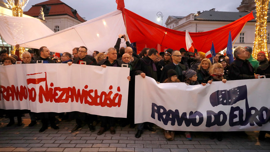 Европейски съдии протестираха във Варваша срещу полски закон