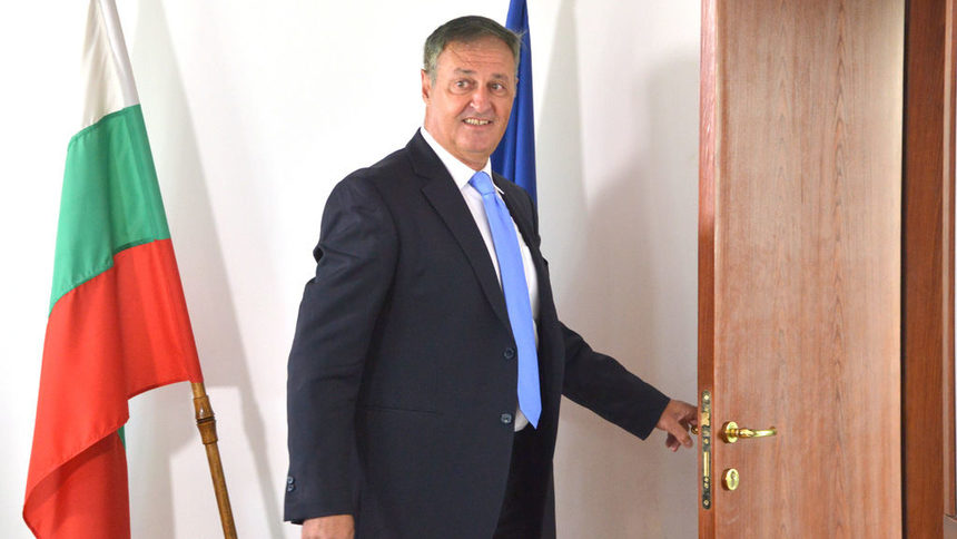 БНТ се раздели със Сашо Йовков
