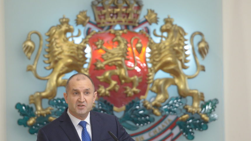 Президентът назначи политолога Александър Маринов за председател на Стратегическия си съвет