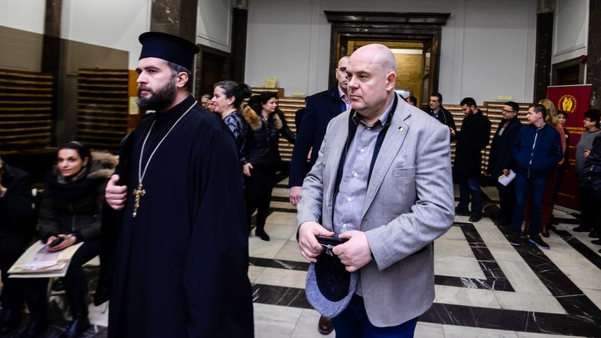 Главният прокурор: "Аз съм инструмент, с който Той прави нещата, които смята за правилни."