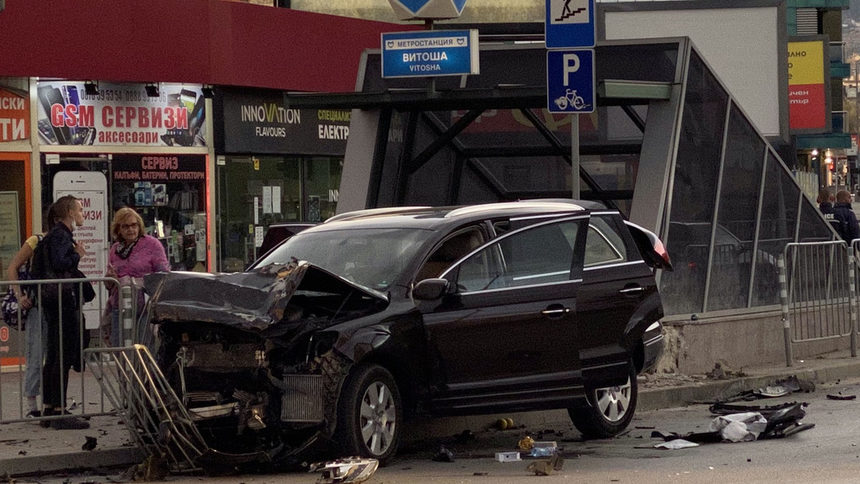 Линейката за Милен Цветков е пристигнала за пет минути, твърди Спешна помощ