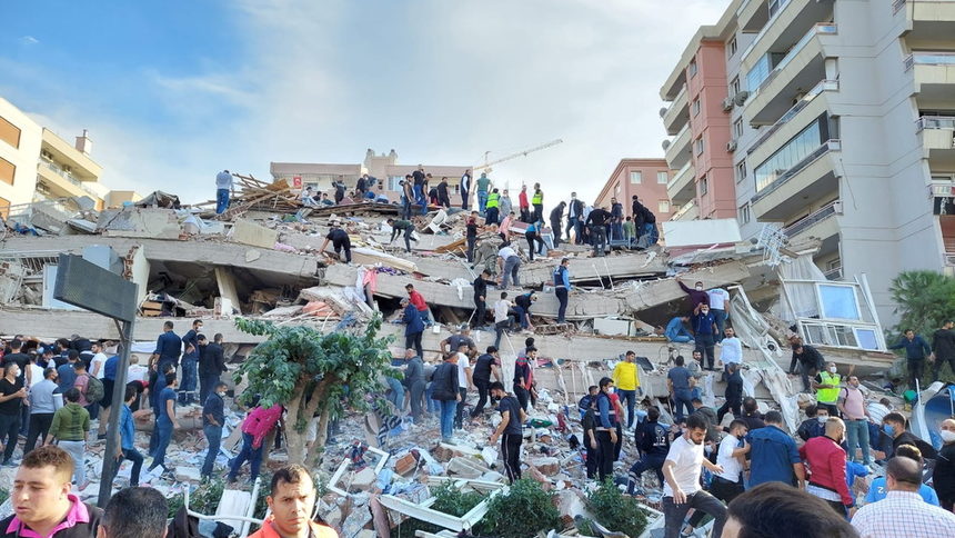 Силно земетресение с цунами удари Родос и Додеканезите, има жертви и рухнали сгради в Измир