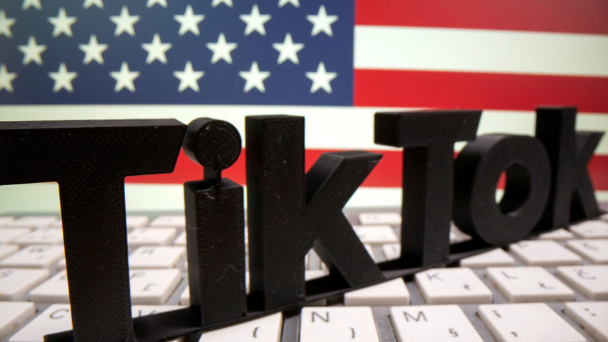 Забраната на "ТикТок" в САЩ засега няма да влиза в сила