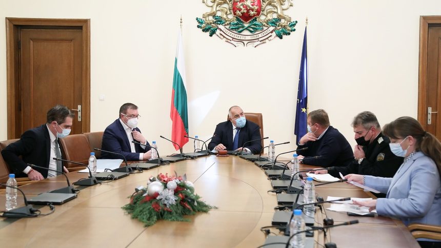 Коронавирусът в България: здравният министър вижда отчетлив резултат от мерките (хронология)