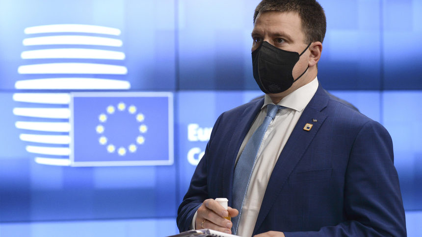 Естонският премиер се оттегли след корупционен скандал в партията му