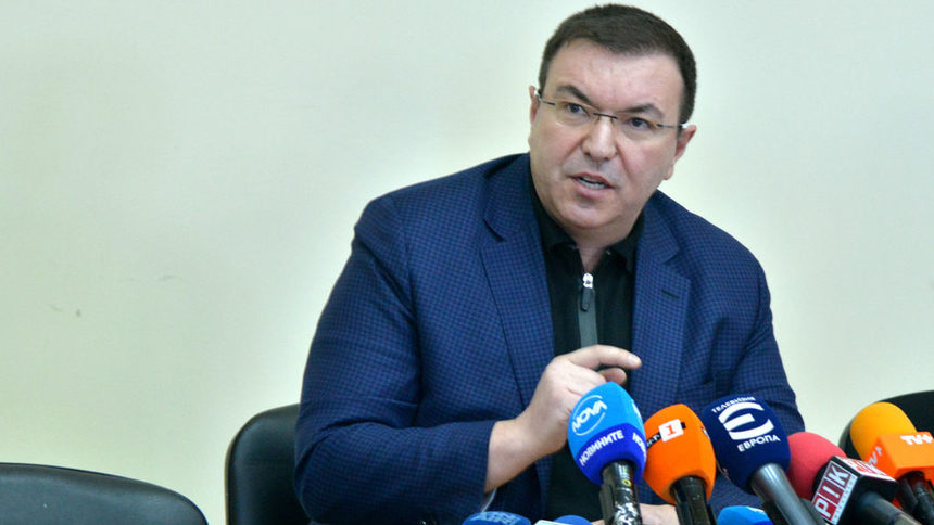 Костадин Ангелов за протеста на заведенията: Прилича ми на уличен бой