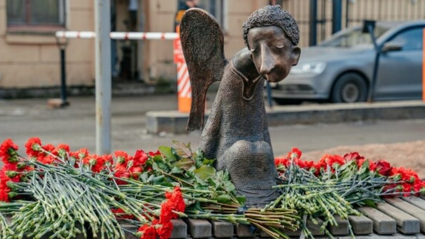 Днес в Санкт Петербург бе открит паметник на градски лекари, починали от коронавирус.<br /><br />(Снимка скрийншот от видео)