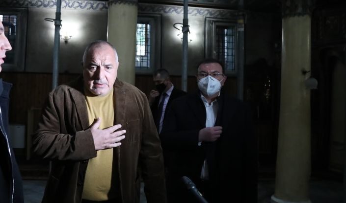 Коронавирусът в България: Борисов и Ангелов са оптимисти за ваксинацията и третата вълна (хронология)