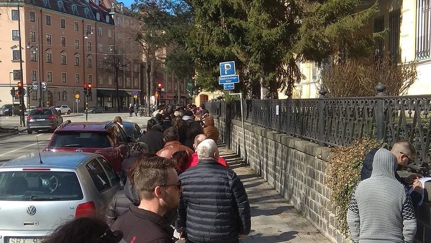 И не забравяйте – българите в чужбина са такива, каквито могат. Каквито им е позволила България да бъдат
