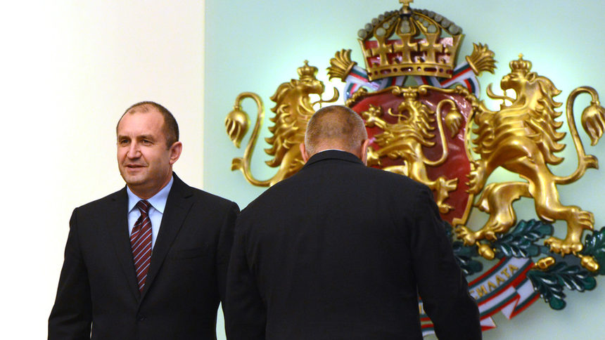 Да се знае кой управлява