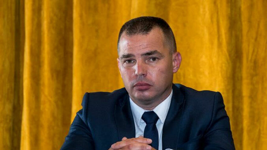 Редовен говорител на СДВР по време на протестите от лятото се издигна до директор