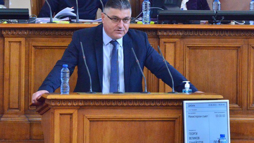 Министърът на отбраната Георги Панайотов