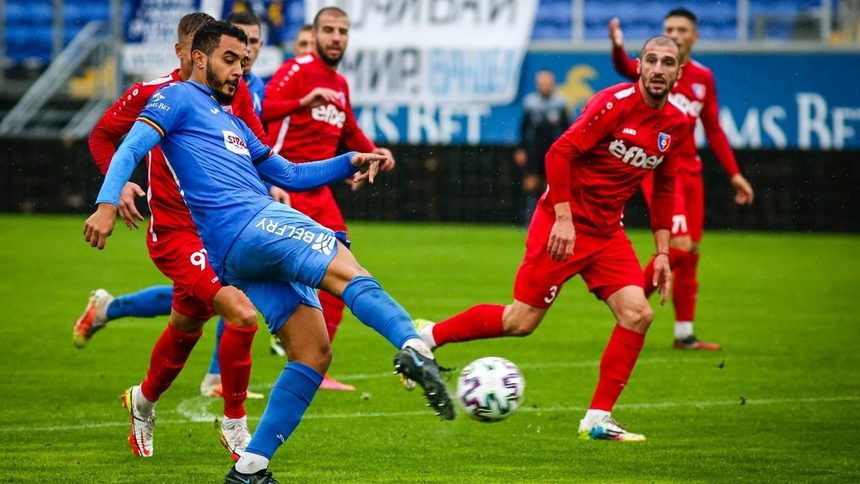 Стоилов критикува футболистите на "Левски" след победа в контрола