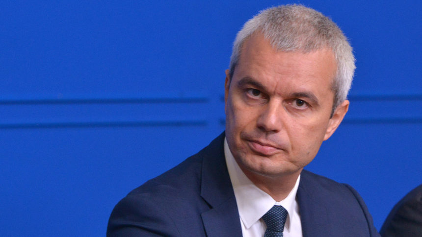 Цитат на деня: Няма по-опасен от полуграмотния човек