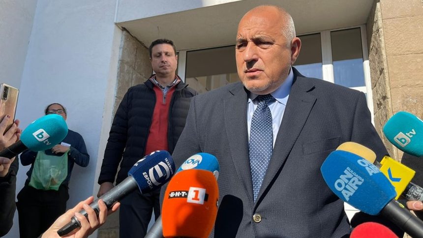 Адвокат подаде сигнал до избирателна комисия срещу Борисов заради нападки към Радев (обновена)