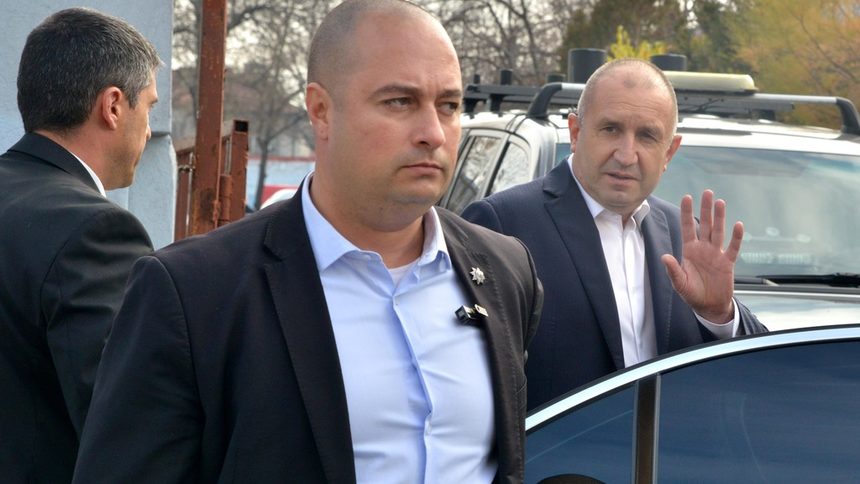 Посолството на Русия в София покани Радев в "руския Крим"