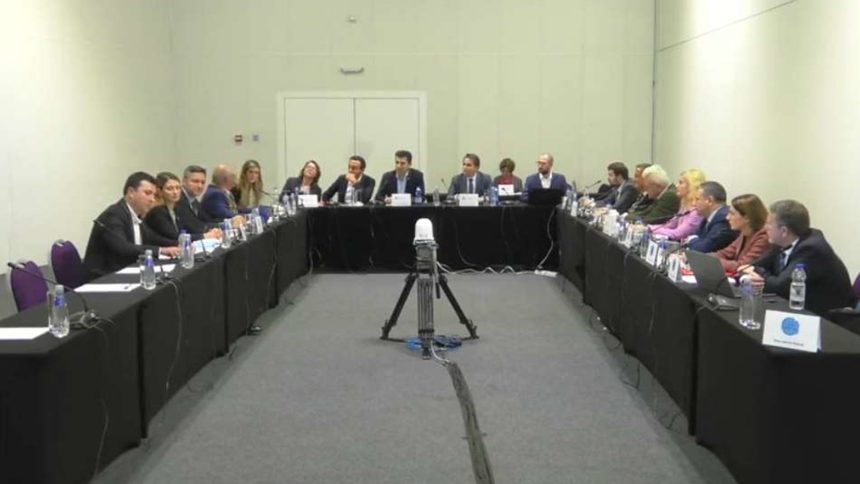 Назад към парламента - преговарящите не изясниха най-важното за Северна Македония